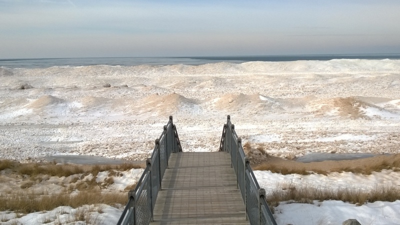 Trail to the icy beach at Rosy Mound